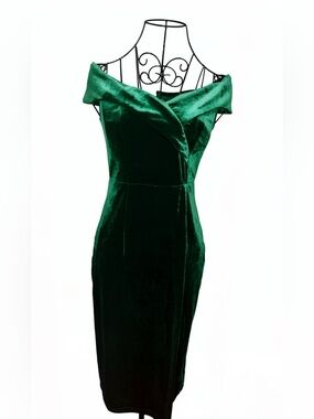 Retro Stage Green Velvet Off-Shoulder Dress NWT Small 1960s Vintage Style Midi